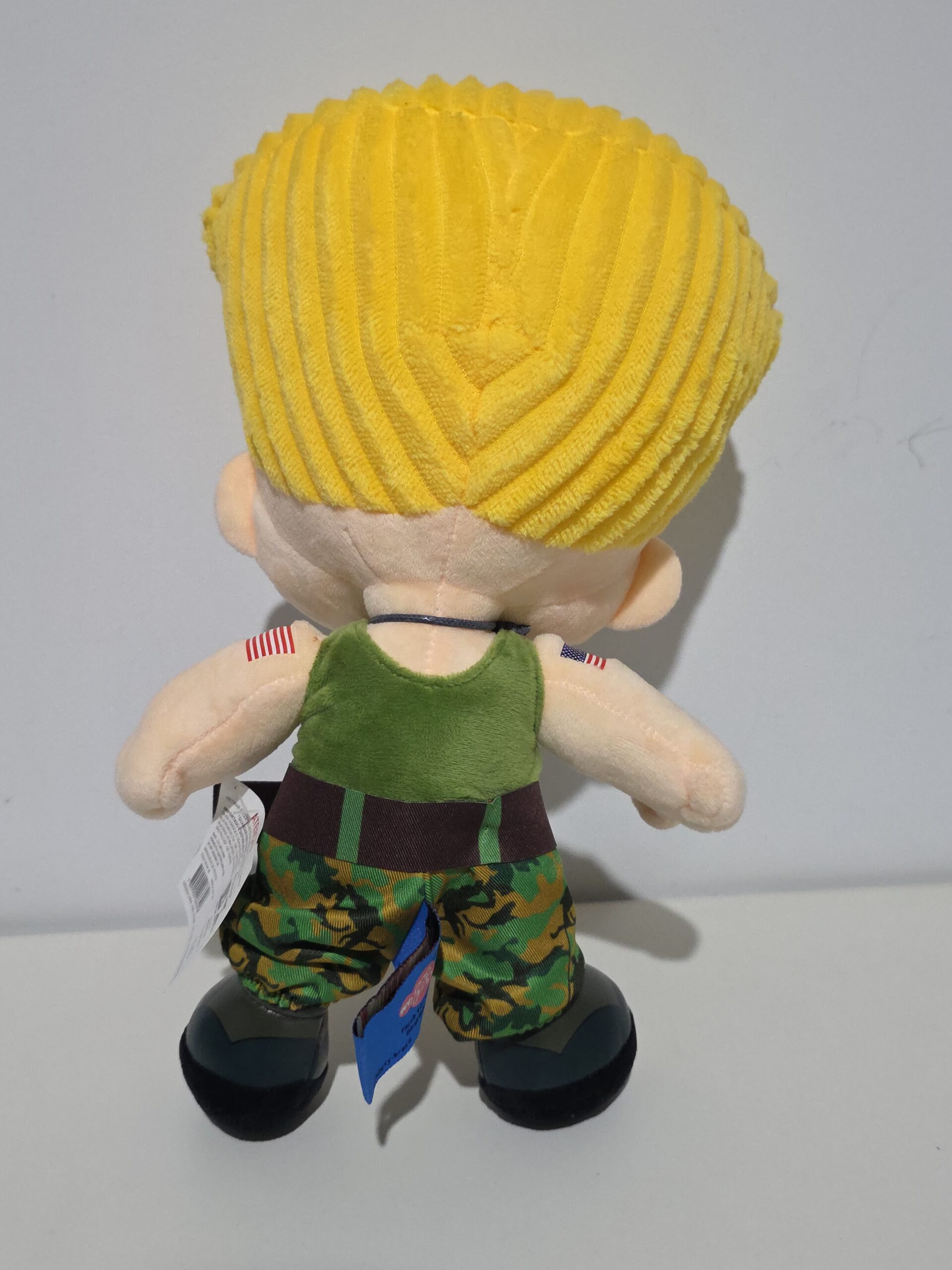 Pelúcia Antialérgica 30 cm Guile Street Fighter Oficial CAPCOM - Imagem 4